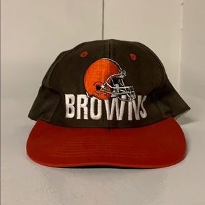 Vintage 90’s Cleveland Browns hat.